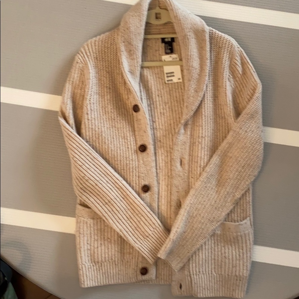 H & M Sweater